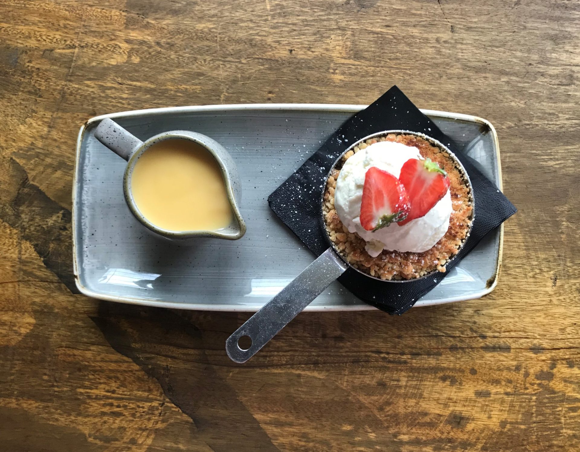 Pear Apple & Cinnamon crumble