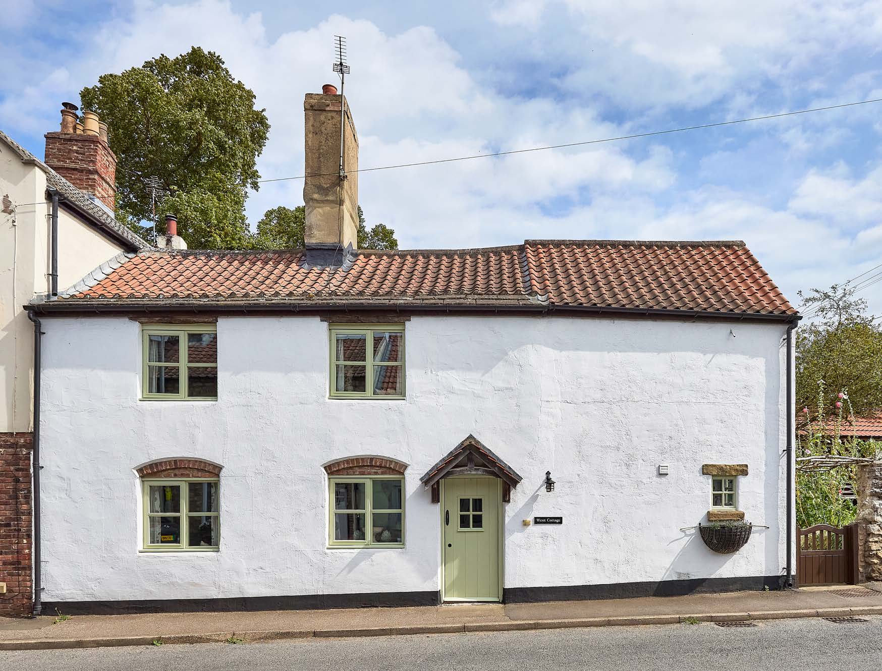 217160_12465587_DOC_00_0000